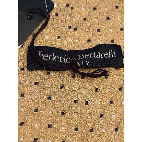 Federico Bertarelli Italy Gold Blue 100% Silk Men’s Meck Tie Made In Italy - Picture 9 of 10